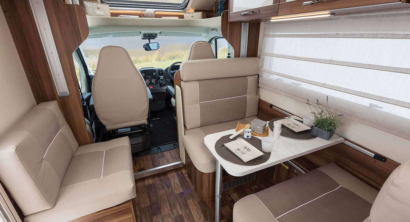 Auto-Roller 747 (2-5 berth motorhome) MANUAL