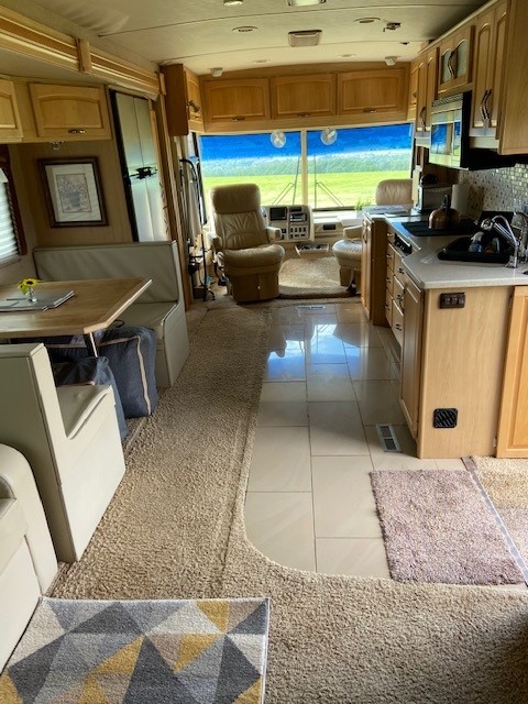 SUNCRUISER (NON DRIVE HIRE) 6 BERTH
